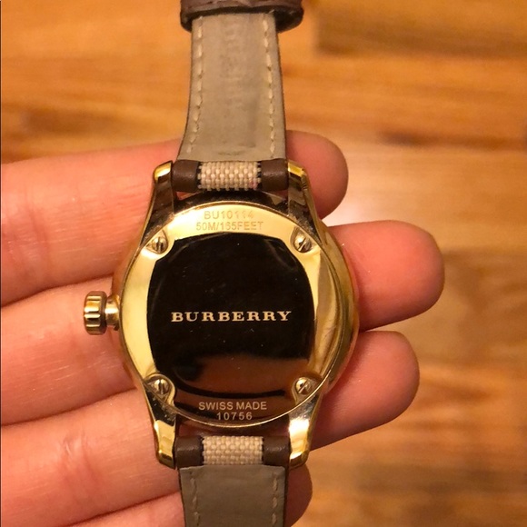 Burberry Women’s Watch with Box and Tag - Picture 3 of 8
